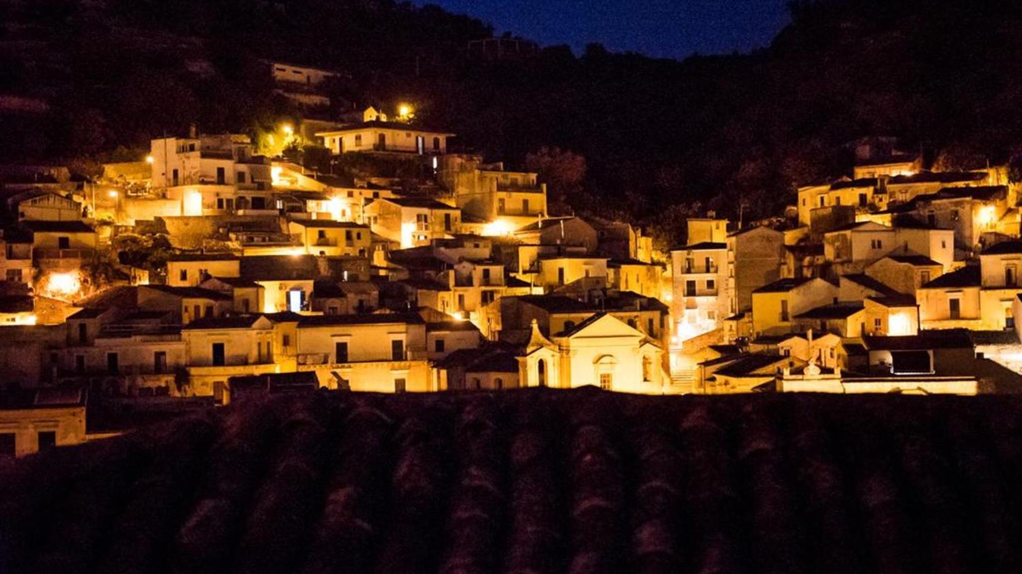 Apartamento Domus Sbircio' Módica Exterior foto